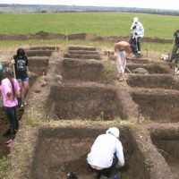 Мариупольские археологи спасли разграбленный курган